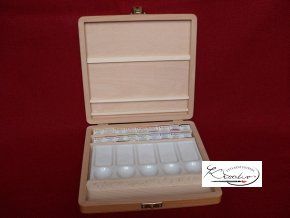 Set akvarelových barev v dřevěné kazetě 18ks + porcelánová paleta